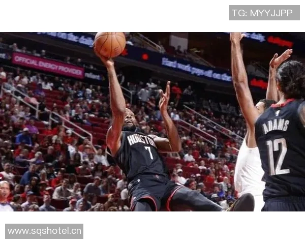 乌度卡称赞伊森投篮自信提升进攻空间表现出色